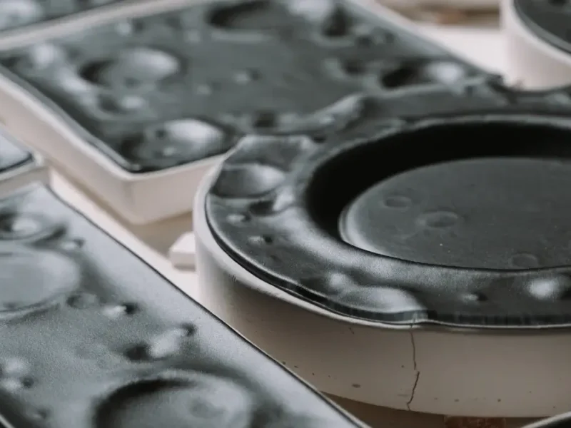Blow Molding vs Injection Molding