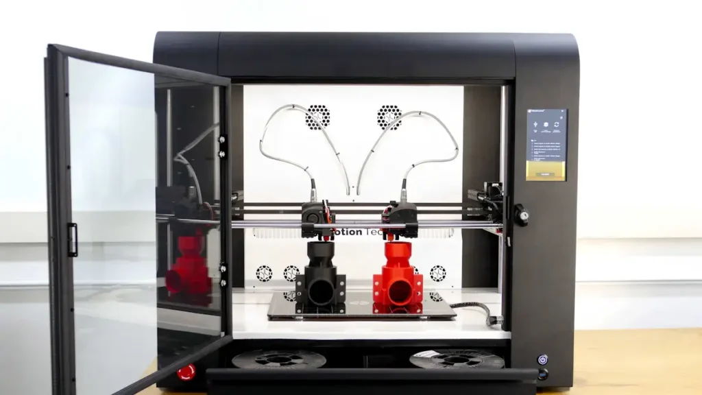 How to Manufacture High Precision Parts with Intricate Cavities and Holes 1