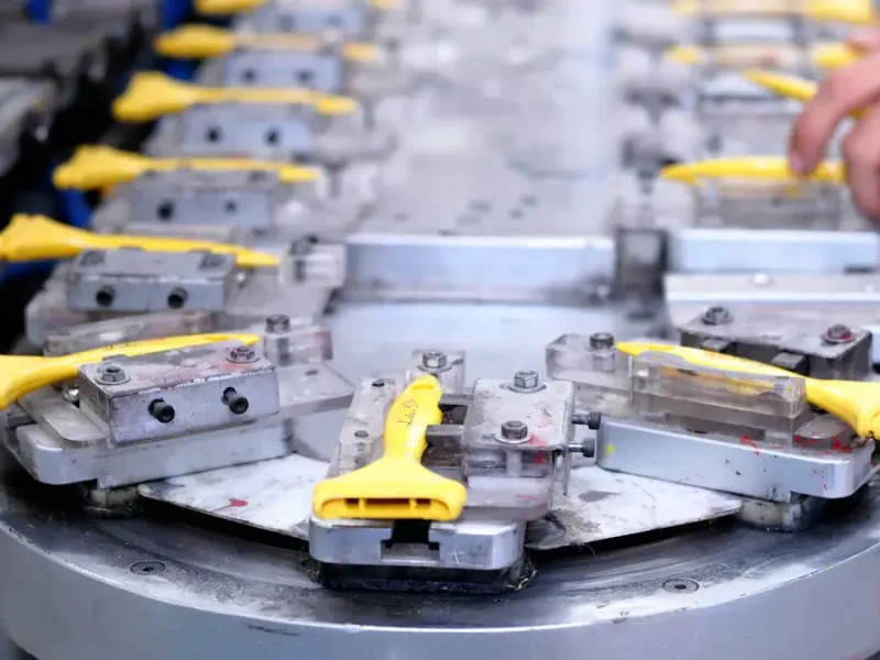 Precision Injection Molding vs Ordinary Injection Molding